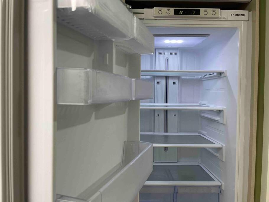 The Share Myeongdong High-rise Floor & Free Gym #subway Station 3min #myeongdong 10min Apartment